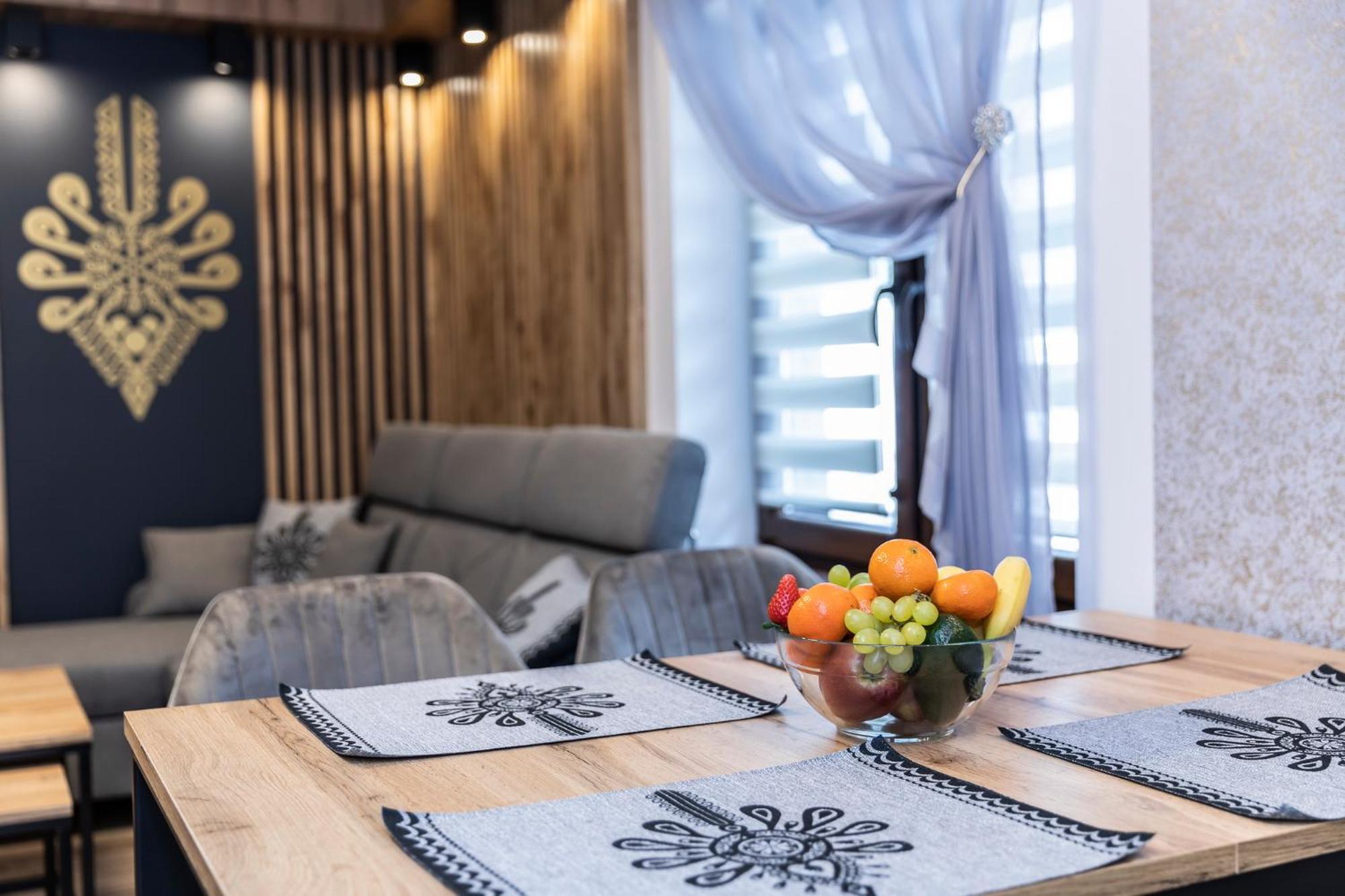 Apartament Tatravika Z Basenem I Widokiem Kościelisko Exteriör bild